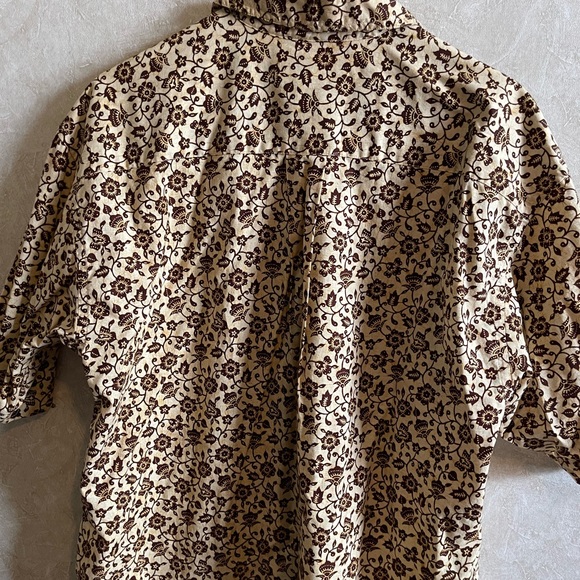 Banana Republic Medium Floral Button Down - Picture 2 of 2